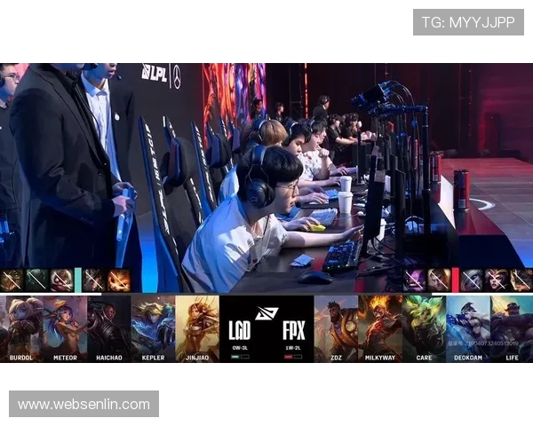 FPX在英雄联盟团队协作排名中创下新高展现出色团队默契与战术配合