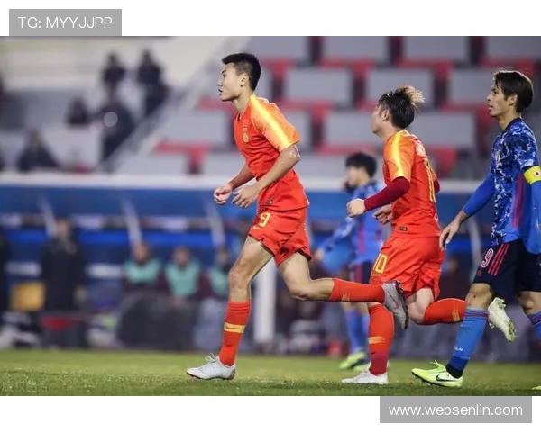 夏季联赛精彩对决火箭队与骑士队的激烈碰撞引发球迷热议